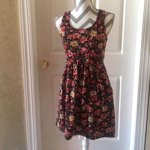 Floral sleeveless dress